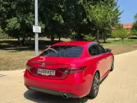 Usado Alfa Romeo Giulia Super 180 CV (132 kW) 2017 Rojo Berlina