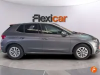 Usado Skoda Fabia Selection 95 CV (69 kW) 2025 Gris Utilitario