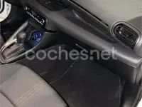 Usado Toyota Yaris Hybrid Sport 130 CV (95 kW) 2023 Blanco Berlina