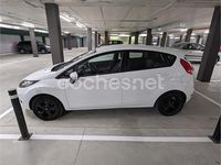 Usado Ford Fiesta Trend 82 CV (60 kW) 2010 Blanco Utilitario