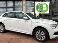 Usado Skoda Kamiq Ambition 110 CV (80 kW) 2021 Blanco SUV