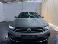 Usado VW Passat R-line 150 CV (110 kW) 2022 Gris / plata Familiar