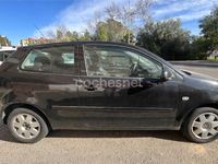 Usado VW Polo Highline 75 CV (55 kW) 2003 Negro Berlina