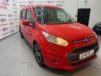 Usado Ford Grand Tourneo Connect Titanium 120 CV (88 kW) 2015 Rojo Monovolumen