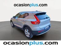 Käytetty Volvo XC40 Core 163 HP (119 kW) 2022 Harmaa Katumaasturi