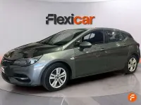 Usado Opel Astra 110 CV (80 kW) 2020 Gris Berlina