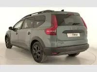 Usado Dacia Jogger Extreme 140 CV (102 kW) 2025 Verde Monovolumen