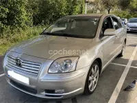 Usado Toyota Avensis Executive 147 CV (108 kW) 2006 Beige Berlina