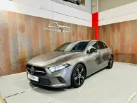 Usado Mercedes A180 116 CV (85 kW) 2019 Gris / plata Berlina