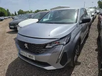 Usado Peugeot 3008 Allure 131 CV (96 kW) 2024 Gris SUV