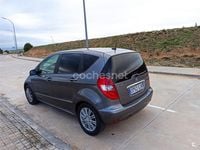Usado Mercedes A170 Elegance 116 CV (85 kW) 2008 Beige Monovolumen