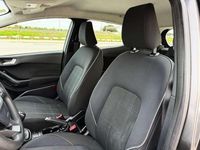 Usado Ford Fiesta 86 CV (63 kW) 2018 Gris Utilitario