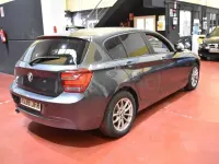 Usado BMW 118 150 CV (110 kW) 2015 Gris / plata Utilitario