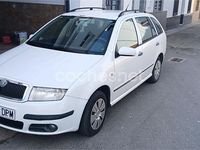 Usado Skoda Fabia Tour 75 CV (55 kW) 2005 Blanco Familiar