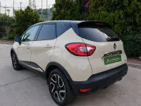 Usado Renault Captur Zen 90 CV (66 kW) 2016 Blanco SUV