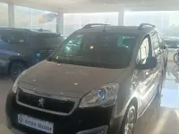 Usado Peugeot Partner Tepee 110 CV (80 kW) 2018 Gris Monovolumen