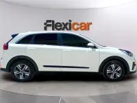 Usado Kia Niro 141 CV (103 kW) 2022 Blanco SUV