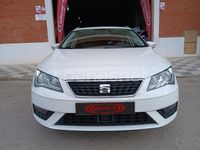 Usado Seat Leon Style 115 CV (84 kW) 2018 Blanco Familiar