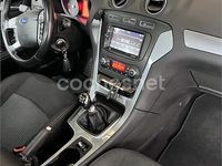 Usado Ford Mondeo Trend 140 CV (102 kW) 2011 Blanco Familiar