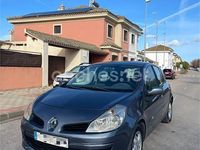 Usado Renault Clio II Dynamique 100 CV (73 kW) 2006 Azul Berlina