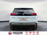 Usado Peugeot 3008 Allure 120 CV (88 kW) 2017 Blanco SUV