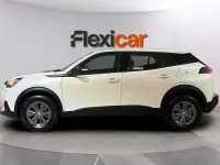 Usado Peugeot 2008 Active 100 CV (73 kW) 2023 Blanco SUV