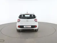 Usado Hyundai i10 67 CV (49 kW) 2017 Blanco Utilitario