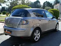 Usado Seat Toledo Sport 140 CV (102 kW) 2007 Gris / plata Utilitario