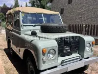 Usado Land Rover Defender HSE 425 CV (312 kW) 2026 Verde SUV