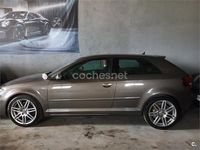 Usado Audi A3 Attraction 140 CV (102 kW) 2011 Gris / plata Utilitario