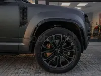 Usado Land Rover Defender 635 CV (467 kW) 2026 Marrón SUV
