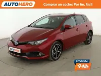 Usado Toyota Auris Hybrid Advance 136 CV (100 kW) 2018 Rojo Utilitario