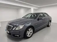 Usado Mercedes E220 Avantgarde 170 CV (125 kW) 2010 Gris / plata Berlina