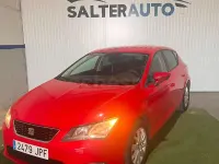 Usado Seat Leon Reference 110 CV (80 kW) 2016 Rojo Berlina