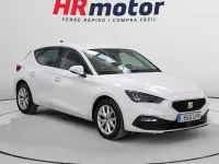 Usado Seat Leon Style 111 CV (81 kW) 2021 Blanco Utilitario
