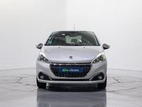 Usado Peugeot 208 Signature Sky 82 CV (60 kW) 2019 Blanco Utilitario