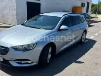 Usado Opel Insignia Business 136 CV (100 kW) 2017 Gris / plata Familiar