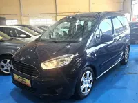 Usado Ford Tourneo Courier Ambiente 97 CV (71 kW) 2016 Azul Monovolumen