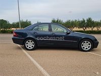 Usado Mercedes C320 Elegance 218 CV (160 kW) 2005 Azul Berlina