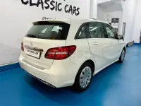 Usado Mercedes B200 Urban 136 CV (100 kW) 2015 Blanco Utilitario