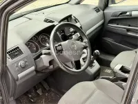 Usado Opel Zafira Cosmo 125 CV (91 kW) 2012 Negro Monovolumen
