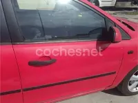 Usado Ford Focus Trend 90 CV (66 kW) 2006 Rojo Berlina