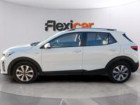 Usado Kia Stonic 84 CV (61 kW) 2023 Blanco SUV