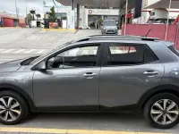 Usado Kia Stonic 84 CV (61 kW) 2023 Gris SUV