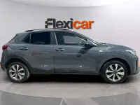 Usado Kia Stonic 101 CV (74 kW) 2021 Gris SUV
