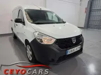 Usado Dacia Dokker Essentiel 98 CV (72 kW) 2019 Blanco Monovolumen