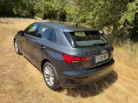 Usado Audi A3 116 CV (85 kW) 2022 Negro Berlina