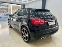 Usado Mercedes GLA200 AMG line 136 CV (100 kW) 2016 Negro SUV