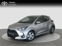 Usado Toyota Yaris Hybrid Active 116 CV (85 kW) 2025 Gris Monovolumen