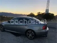 Usado BMW 318 143 CV (105 kW) 2009 Gris / plata Familiar